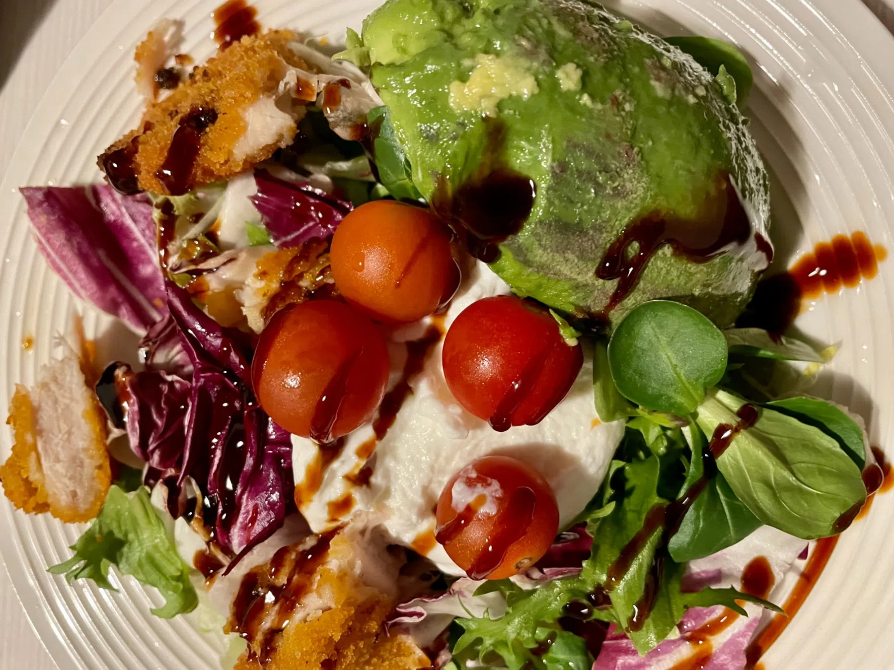Estelles salade met kip en avocado
